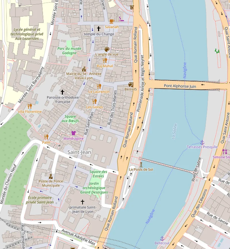 Extrait OSM des bâtiments et adresses : emprises au sol et numérotation des voies
