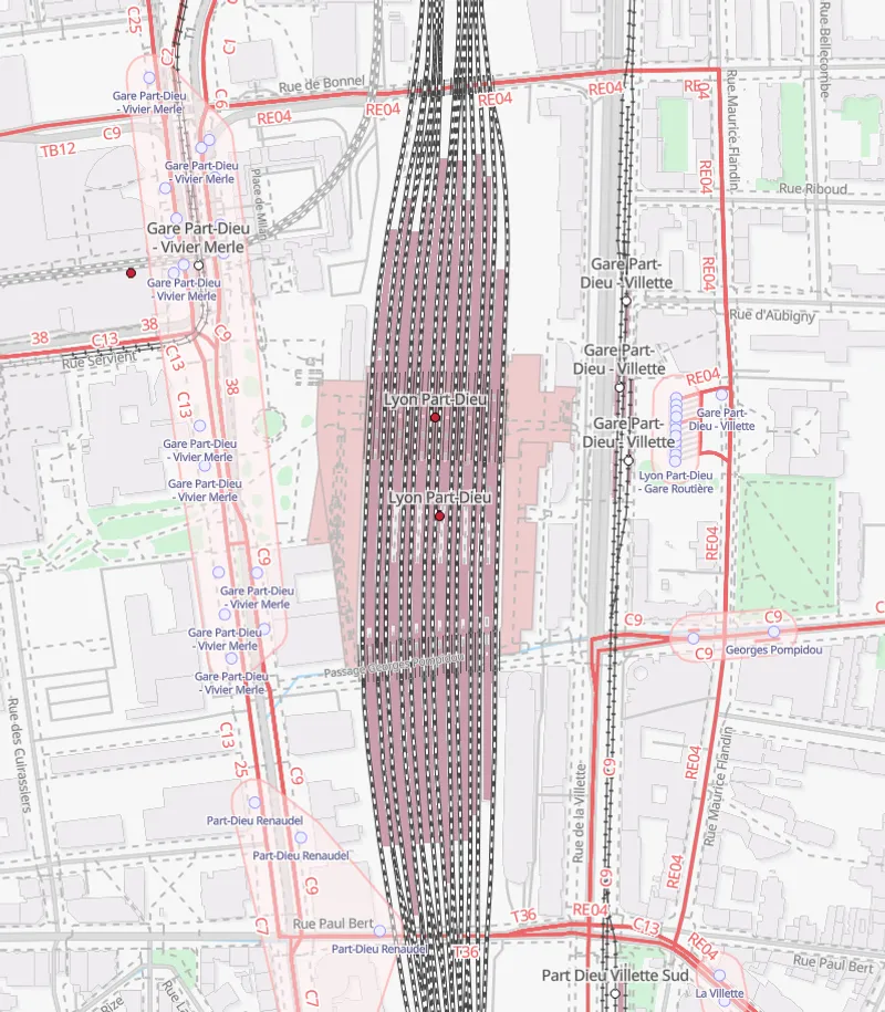 Extrait OSM des infrastructures de mobilité : arrêts de transport et gares ferroviaires