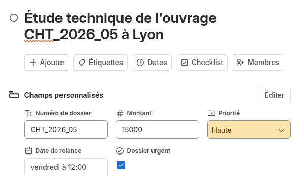 Interface Trello des champs personnalisé natif du plan Standard