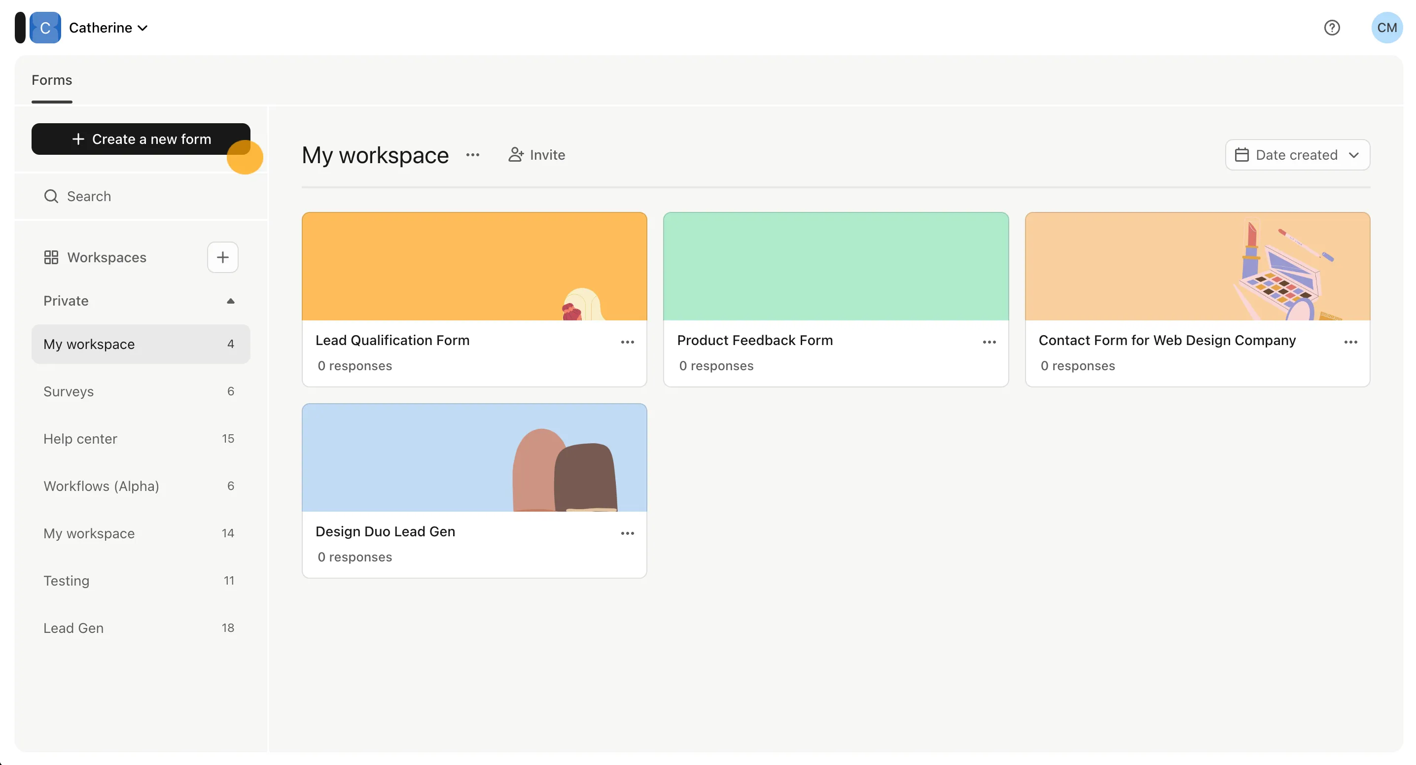 Interface Typeform : éditeur de formulaire avec aperçu du parcours et logique conditionnelle